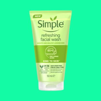 Sữa rửa mặt Simple Refreshing Facial Wash Gel